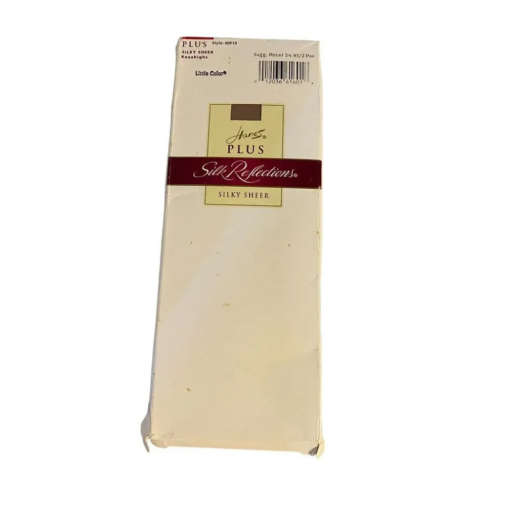 #8006 Vintage 8 Pairs of Hanes Knee Highs Plus Silk Reflections
